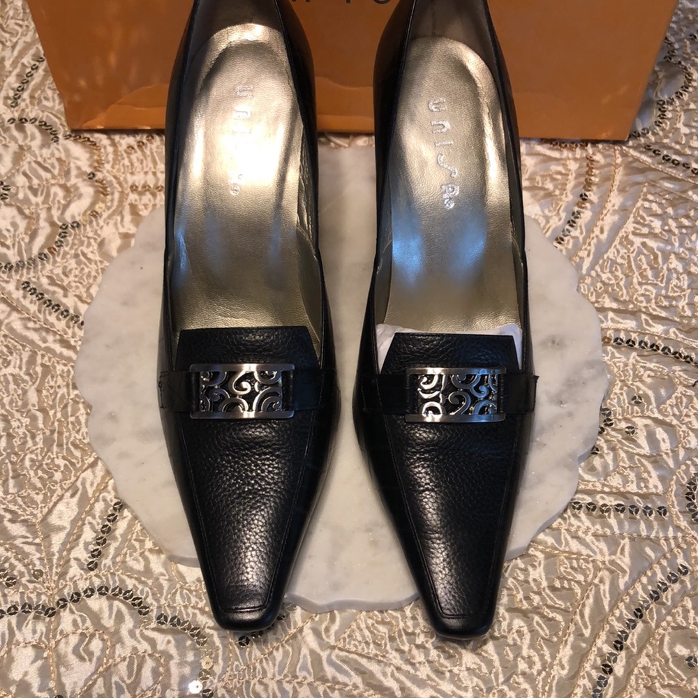 Gorgeous shoes - Picture 4 of 7